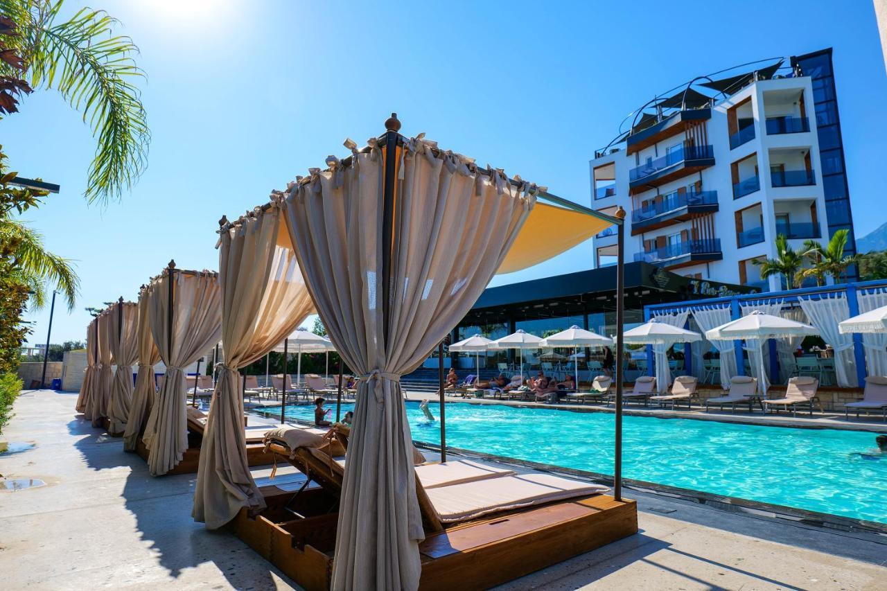 Blue Boutique Hotel Dhërmi エクステリア 写真