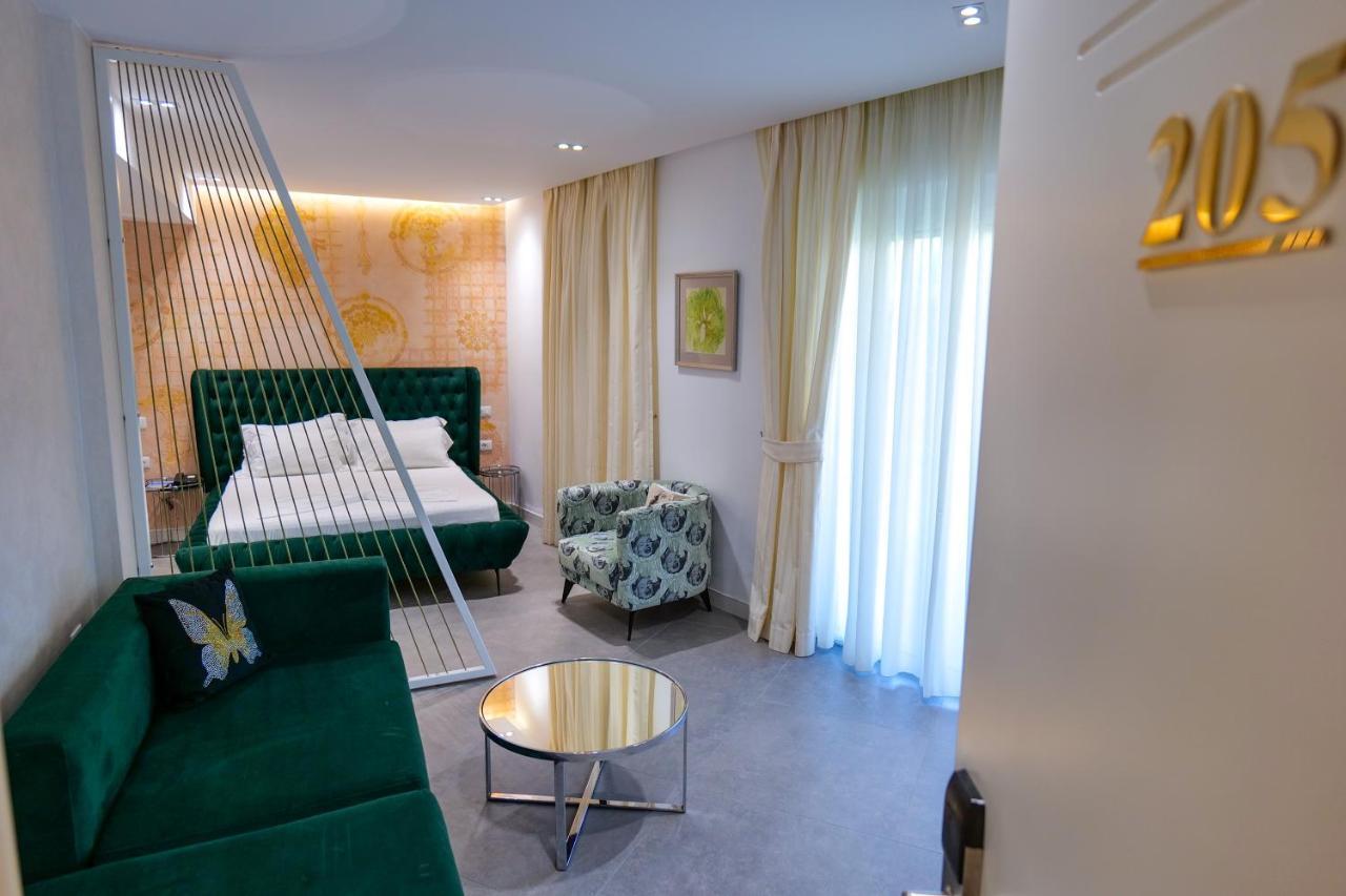 Blue Boutique Hotel Dhërmi エクステリア 写真