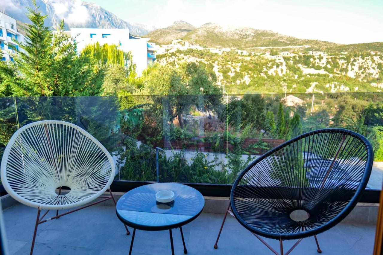 Blue Boutique Hotel Dhërmi エクステリア 写真