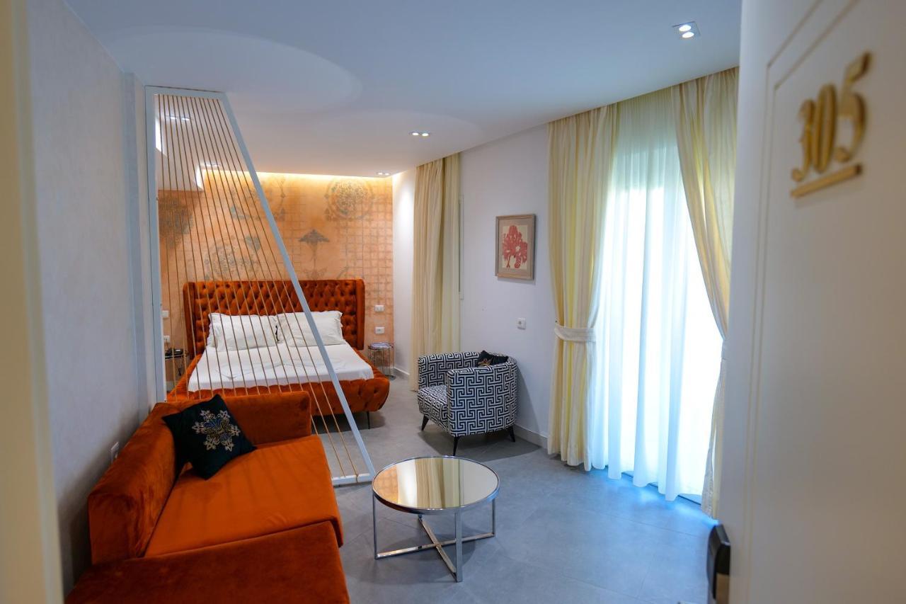 Blue Boutique Hotel Dhërmi エクステリア 写真