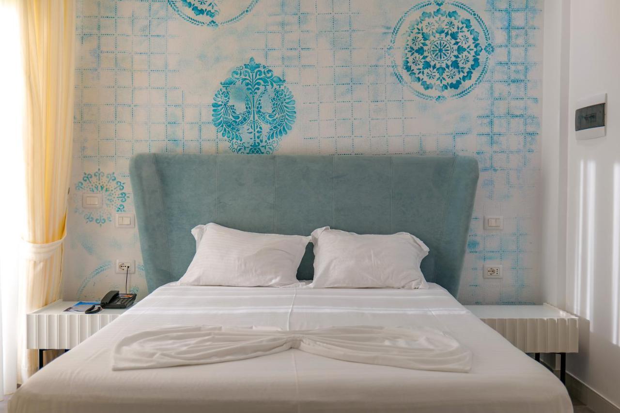 Blue Boutique Hotel Dhërmi エクステリア 写真