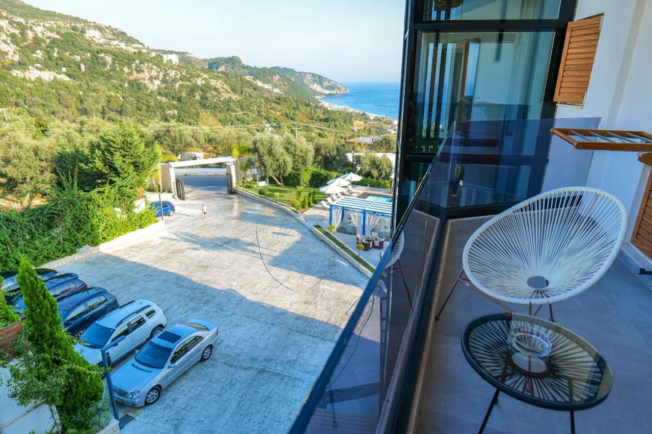 Blue Boutique Hotel Dhërmi エクステリア 写真